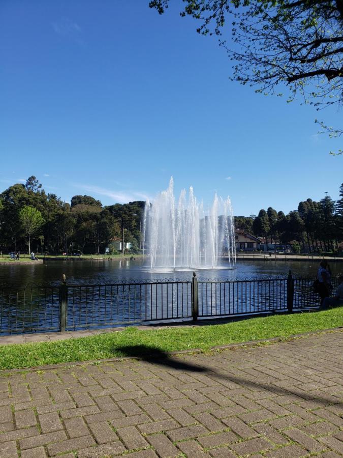 Lugar Encantador Com Patio, Proximo Ao Portico De Gramado Zewnętrze zdjęcie
